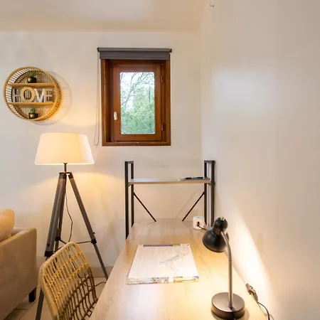 Maison En Foret, Animaux Et Parking - 8 Pers.